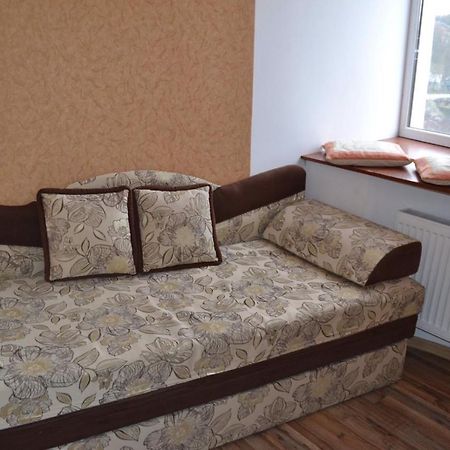 Zarvanskaya Street 5 Kamjanyi Potoki Kültér fotó